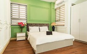 Madelise Max Hotel